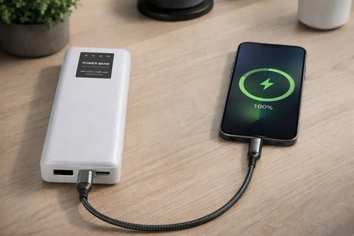 Power Bank Irm Y22 22000 Mah Con Kit De Cable Universal Y Cargador De Auto Blanco