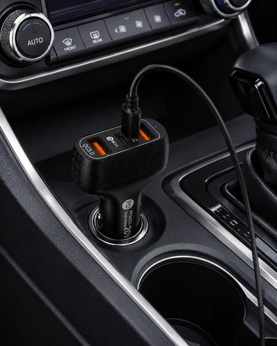 Cargador Rápido Para Auto 20w Usb C Y Qc3.0 Con Cable Negro