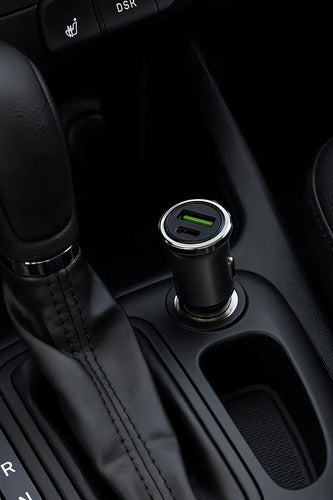 Cargador De Auto Rápido De 33w Con Usb-c Y Usb-a Para iPhone, Samsung Y Xiaomi Negro