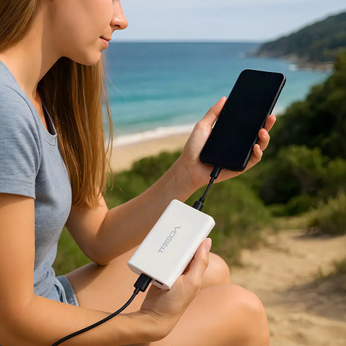 Power Bank Treqa Con Carga Rápida Y Doble Salida Usb Para Celular, Tablet, Smartwatch