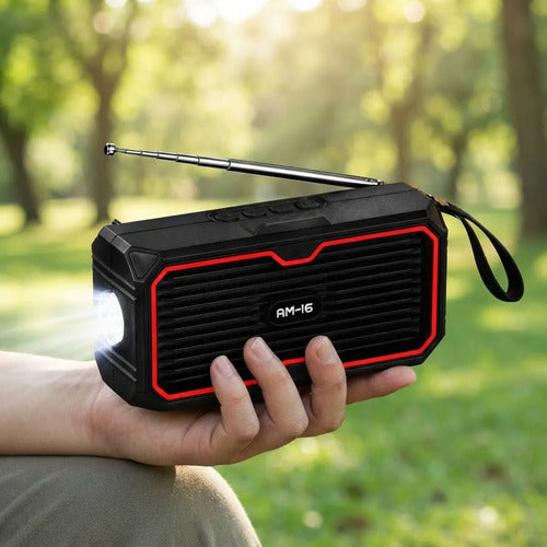 Parlante Portátil Solar 5w Radio Fm Linterna Led Recargable