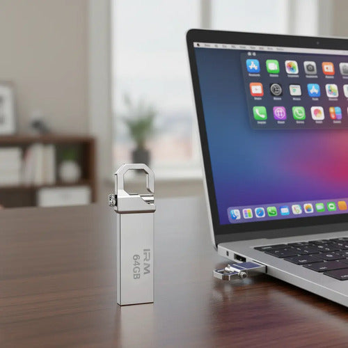 Pen Drive Diegmark 64 Gb Usb 3.0 Mini Compacto De Metal Plateado Liso